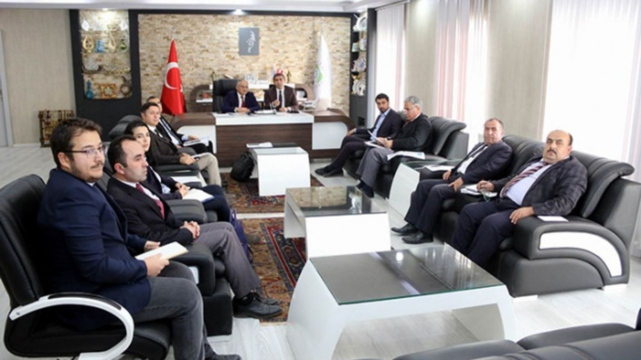 Yahyalı Belediyesi ve Kayseri KASKİ'den yatırım toplantısı 
