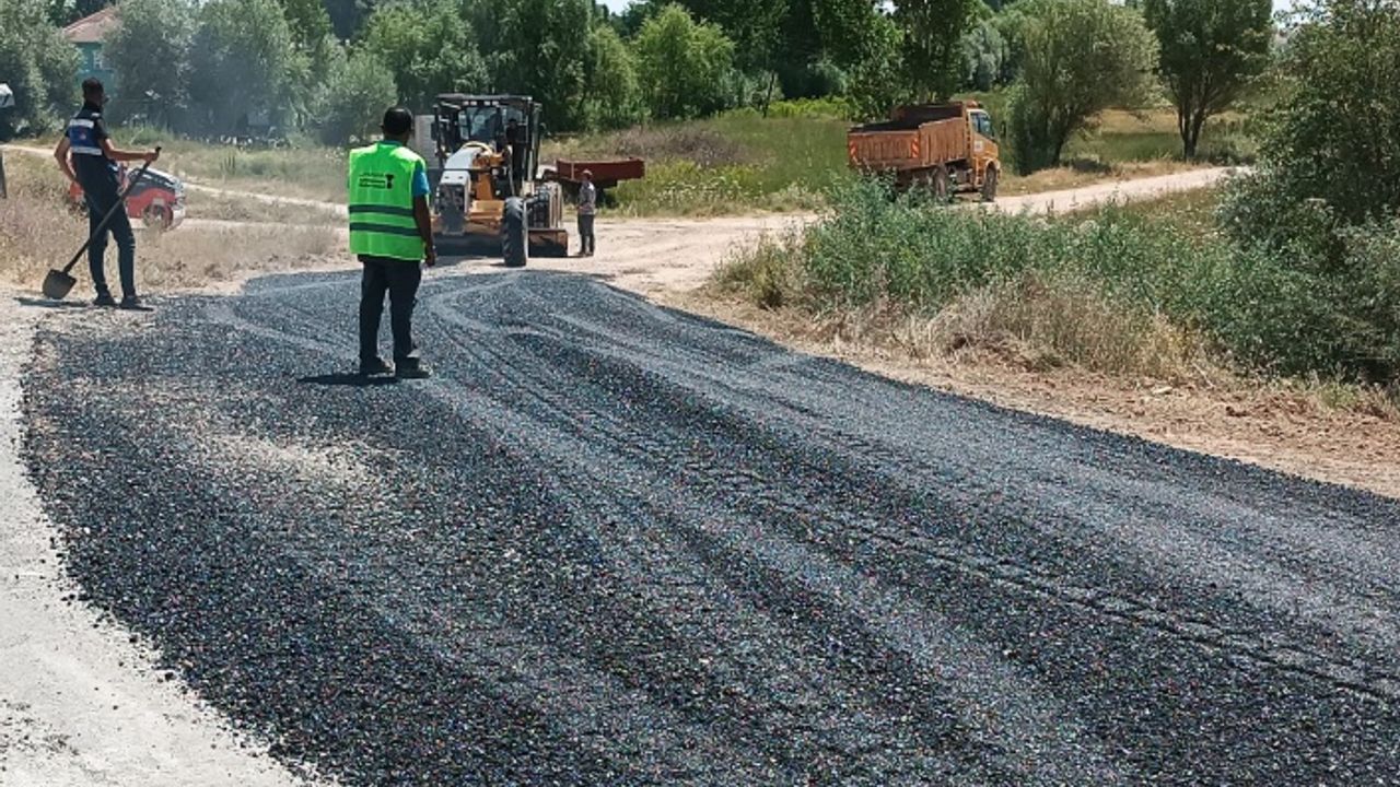 Afşin ve Ekinözü’nde kırsalın  ulaşımı iyileştiriliyor