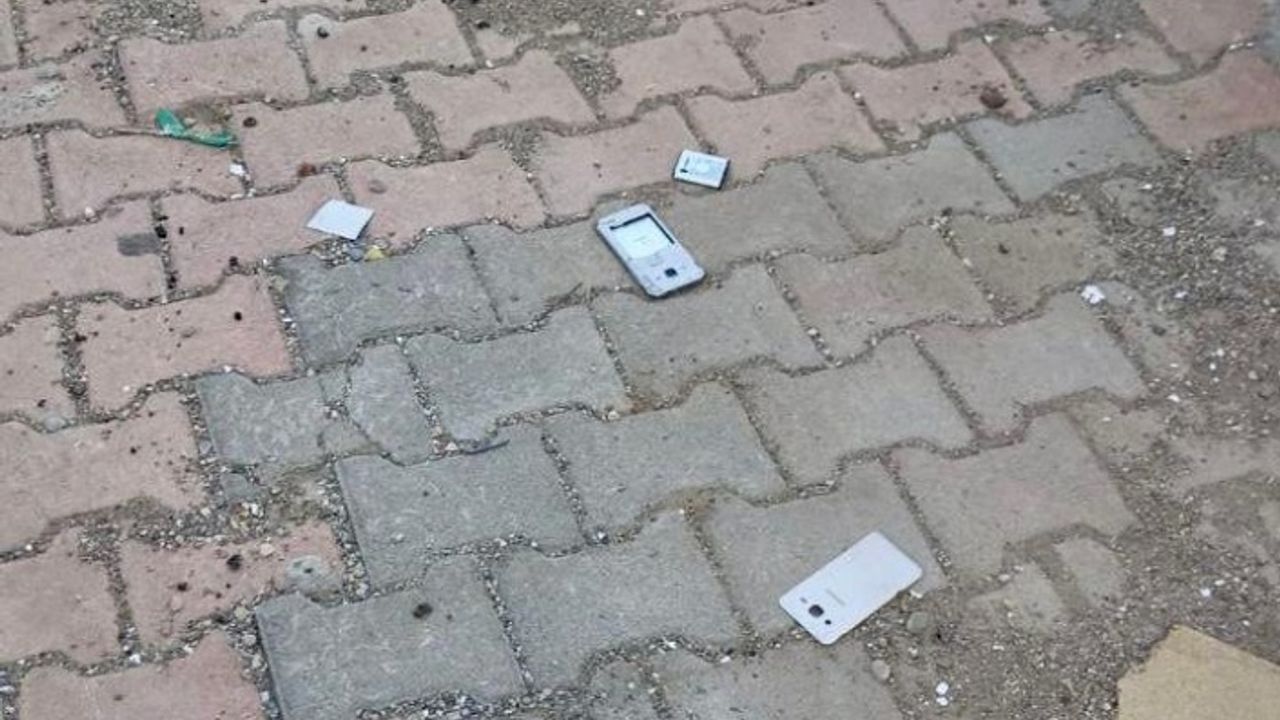 Cep telefonu oynarken çatıdan düşen çocuk öldü