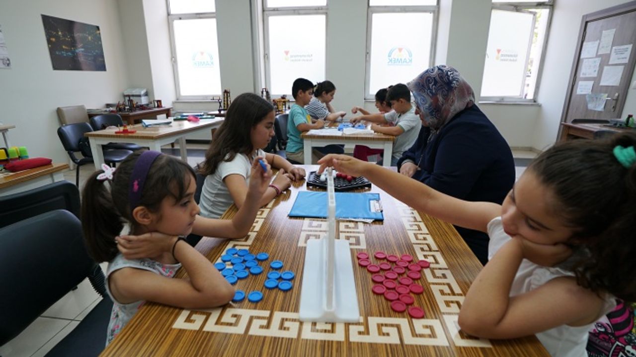 Çocuklar yaz tatilini KAMEK’te değerlendiriyor!