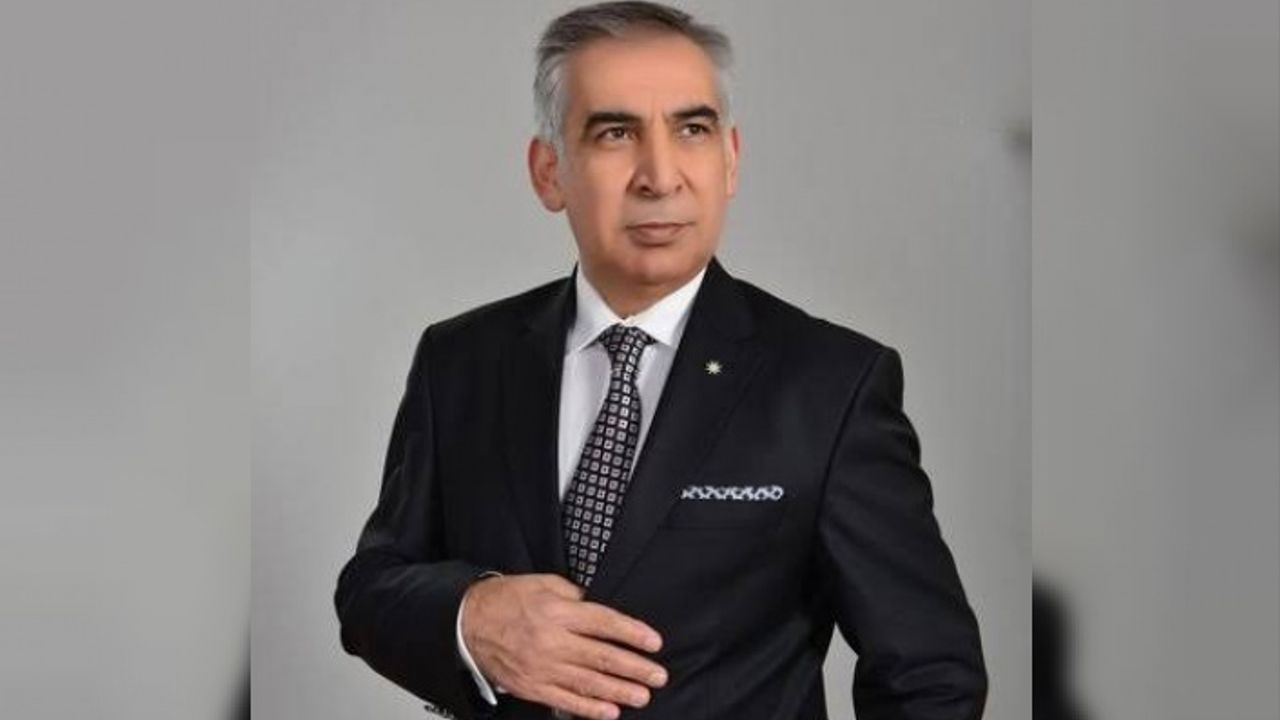Dr. Atlı “Theseus’un Gemisi Paradoksu”