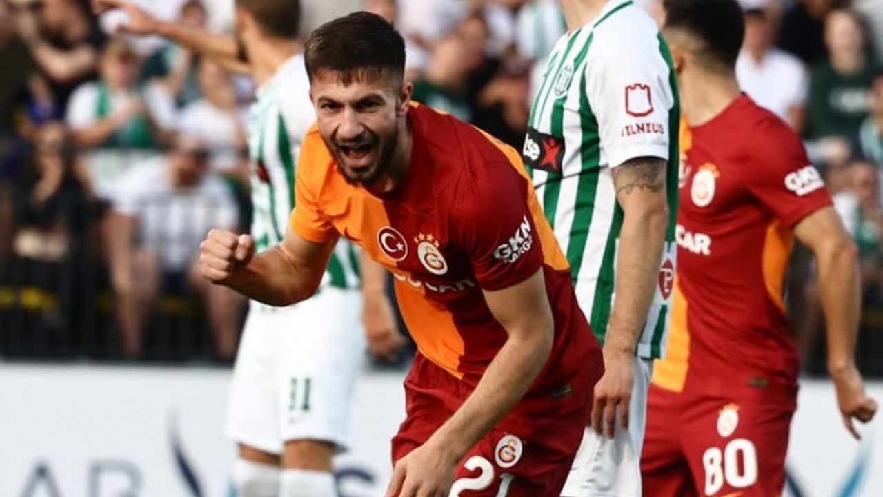 Galatasaray ilk  sınavında berabere dönüyor:2-2