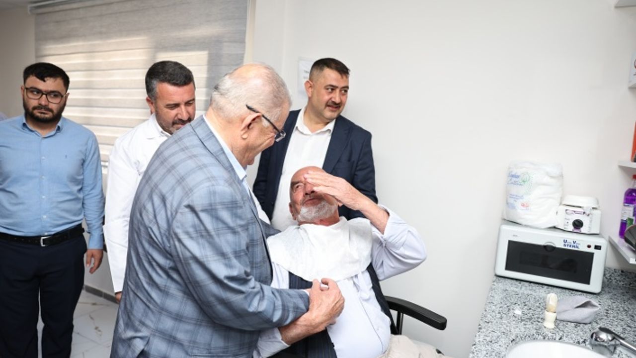 Mahçiçek’ten 60 yaş üstü vatandaşlara ücretsiz berber hizmeti