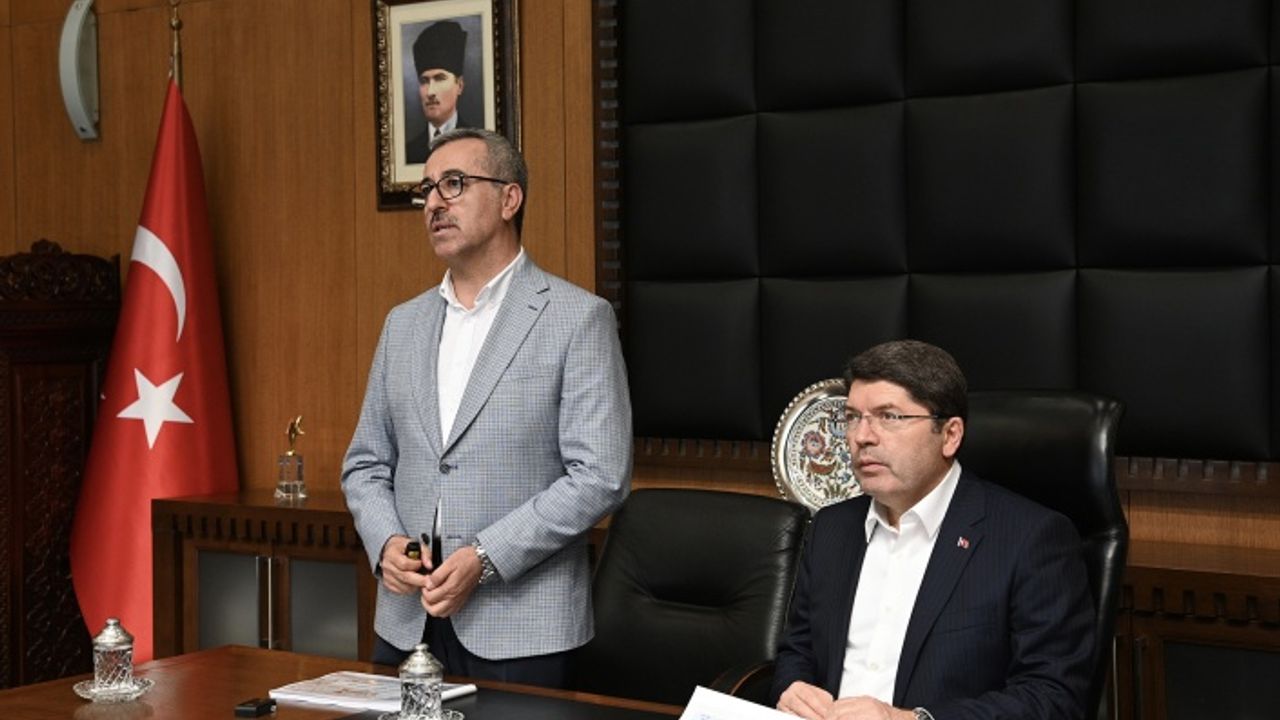 Tunç; “Deprem bölgesinin imarı ve inşası en öncelikli hedefimiz”