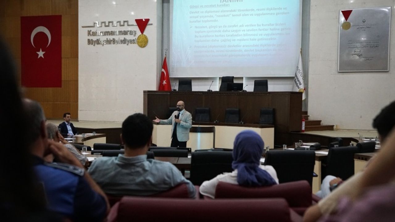 Büyükşehir, hizmet kalitesini artırmak için eğitimlerini sürdürüyor