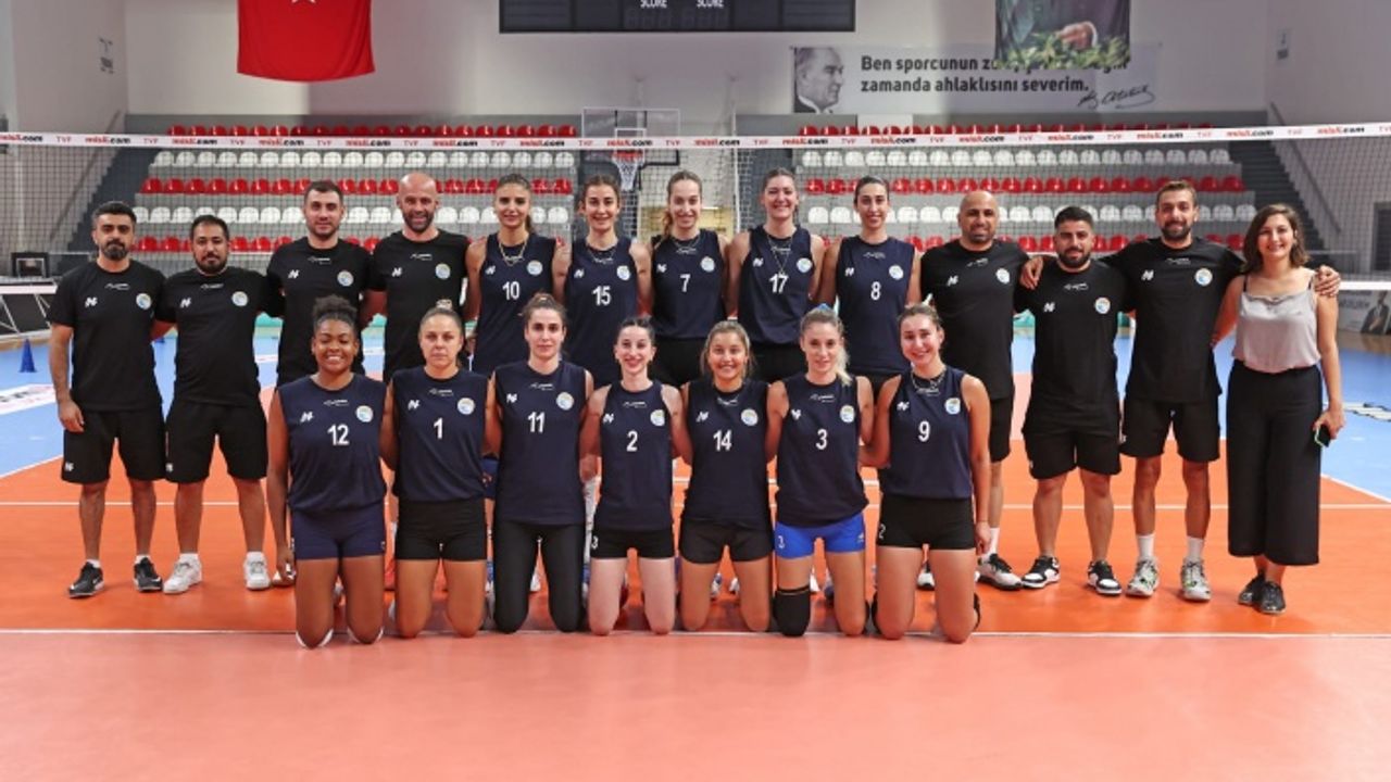 Çukurova Belediyesi Kadın Voleybol Takımı, sezona Avrupa hedefiyle başlıyor
