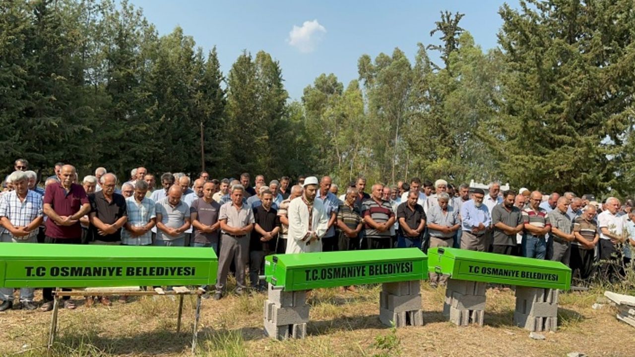 Osmaniye’deki trafik kazasında ölen aynı aileden 3 kişi defnedildi