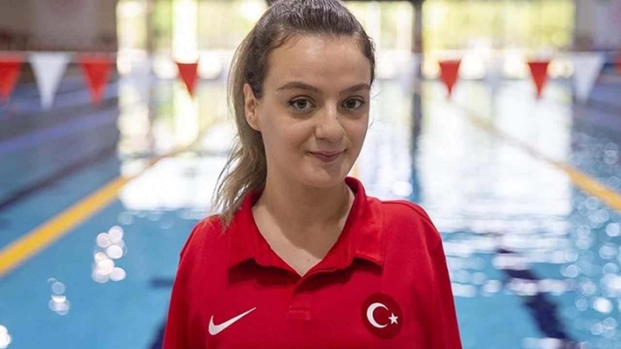 Para yüzücü Sümeyye Boyacı, dünya üçüncüsü oldu