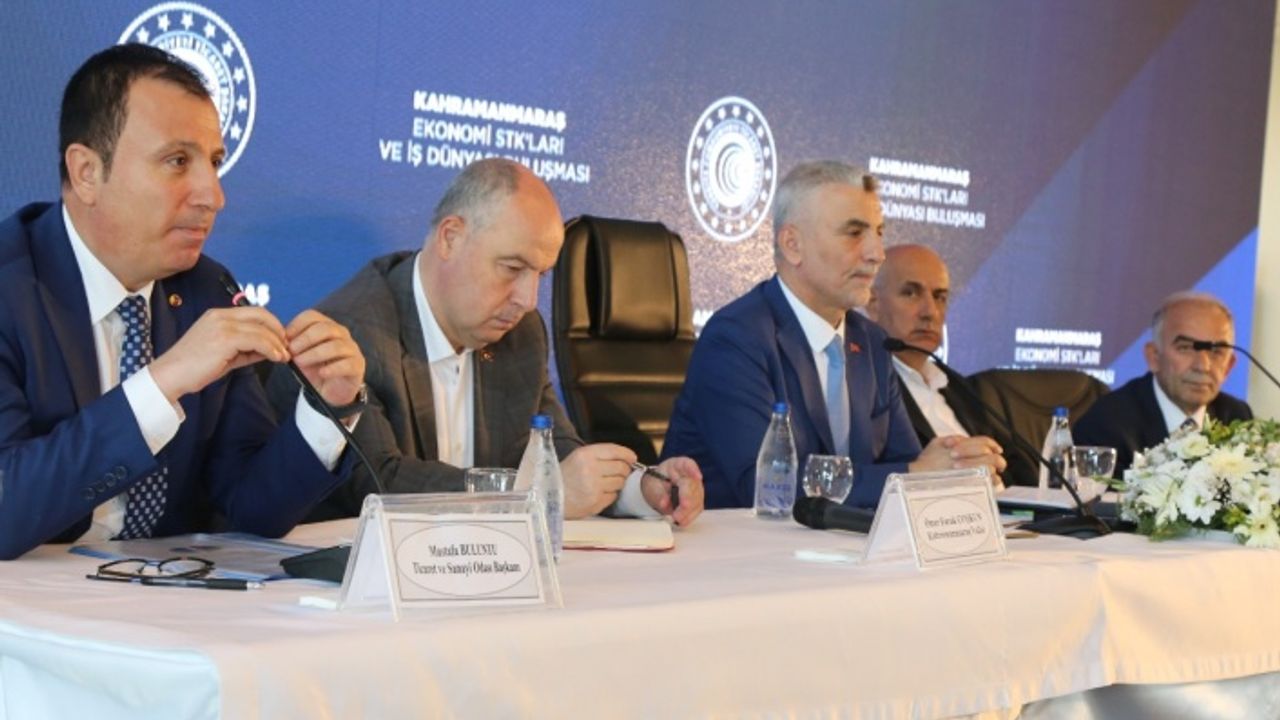 Ticaret Bakanı Bolat, İş dünyasıyla buluştu