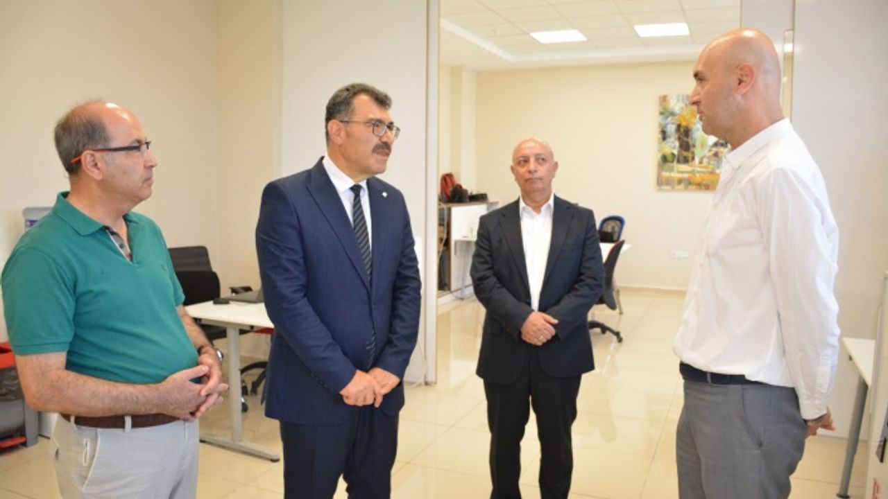 TÜBİTAK Başkanı Prof. Dr.  Mandal, KSÜ Teknokent ’i ziyaret etti