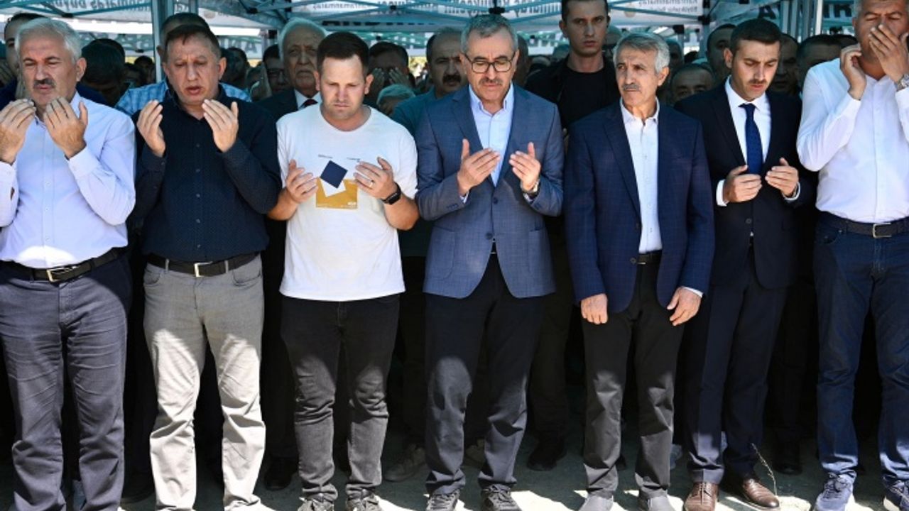 Güngör, Andırın’da cenaze törenine katıldı