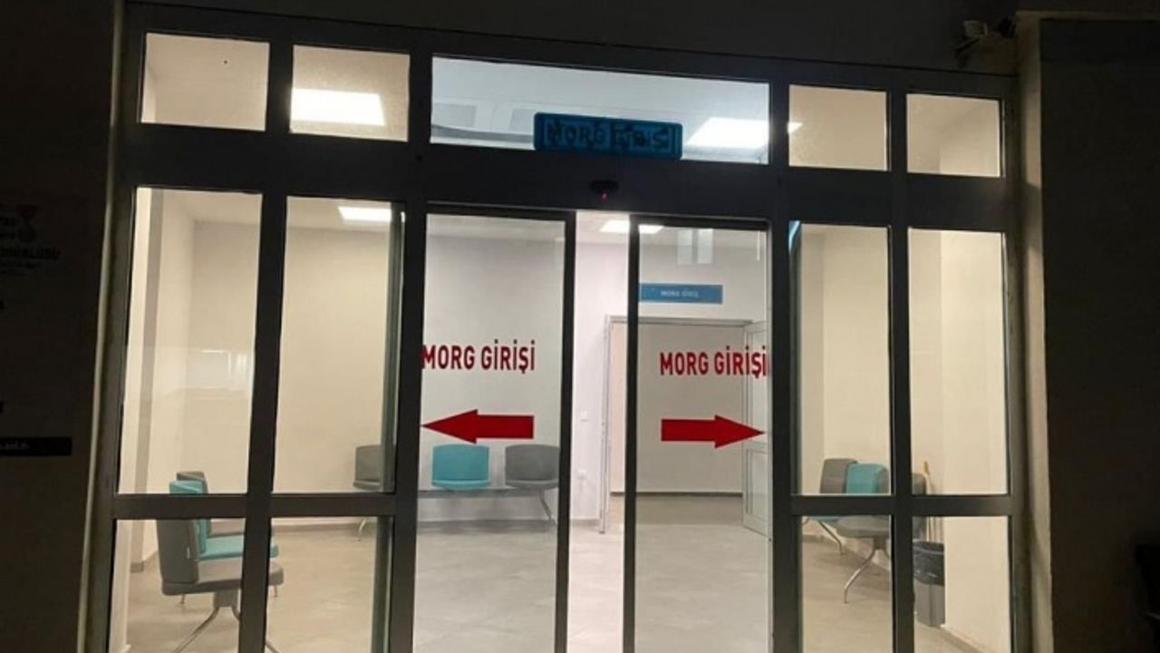 İş makinesinin altında kaldı hayatını kaybetti