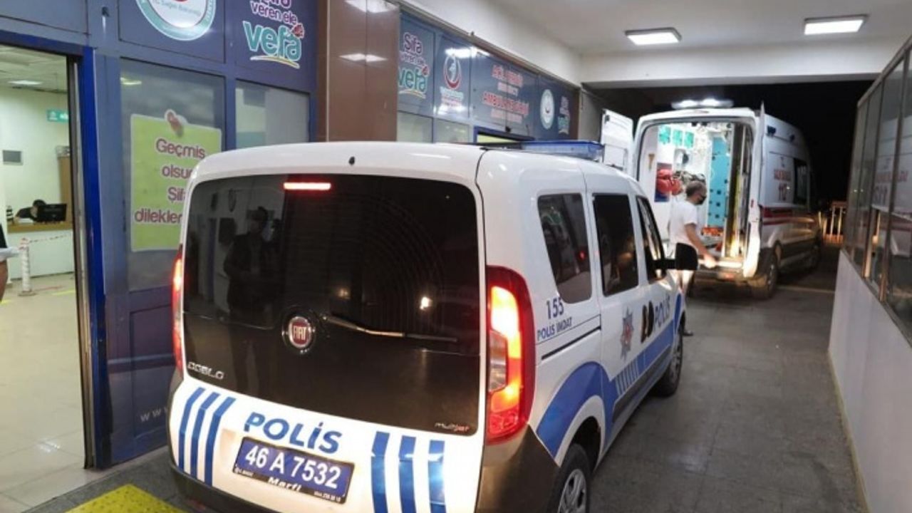 Seyir halindeki araçta silahlı kavga: 3 yaralı