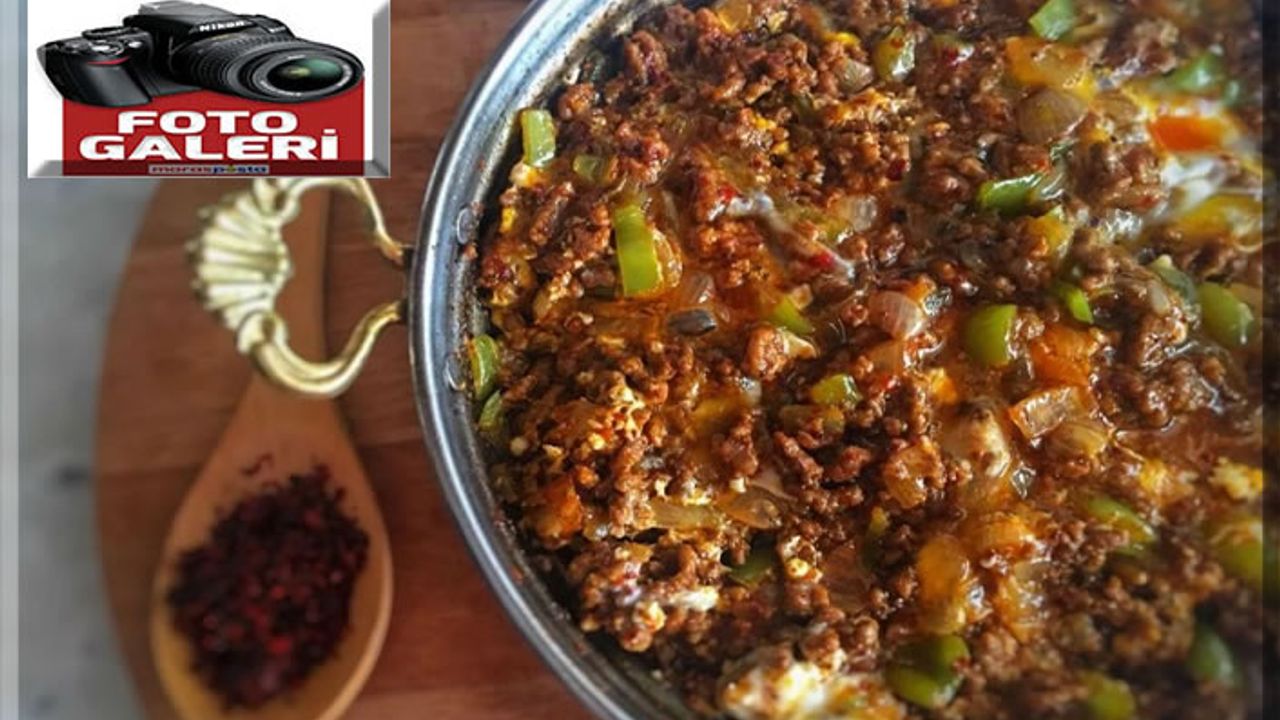 Kahvaltı masanız şenlensin: Kıymalı menemen tarifi