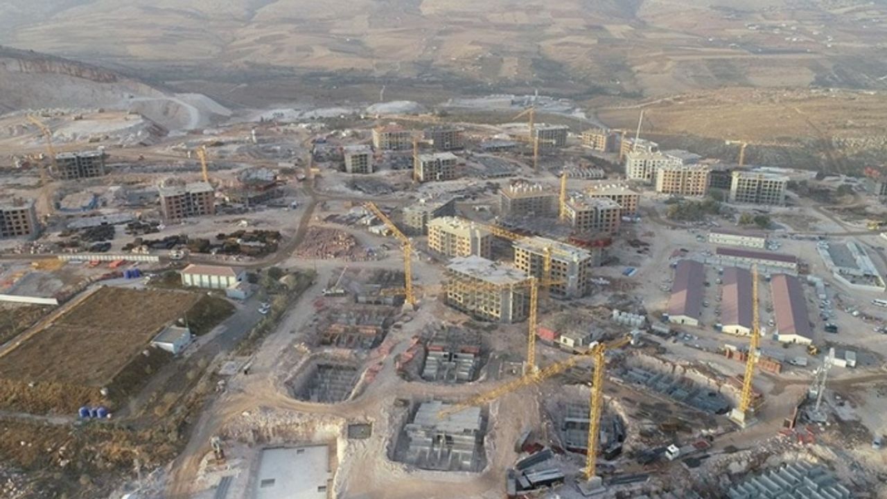 Sağlam zeminli yeni yerleşim alanında 16 bin 433 konut yükseliyor