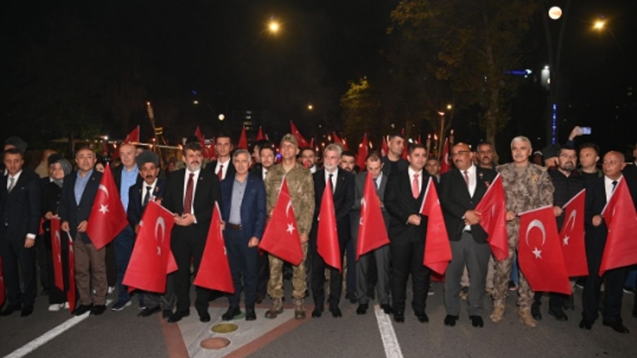 Cumhuriyet Yürüyüşü’nde Kahramanmaraş Tek Yürek Oldu