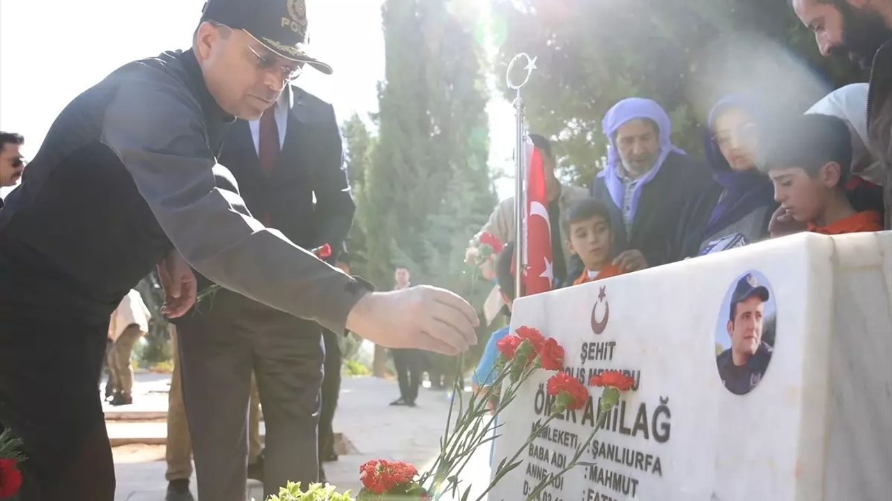 Çevre illerde Cumhuriyet'in 102. yılı kutlanıyor