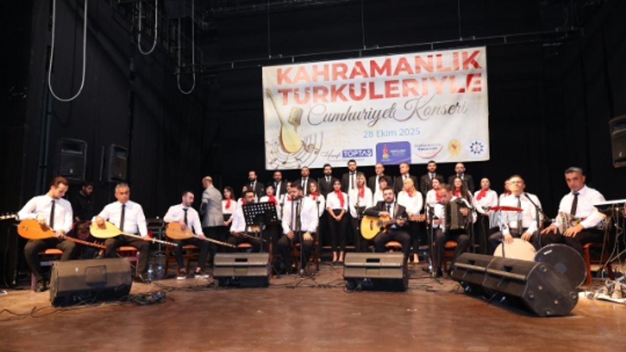 Kahramanlık Türküleriyle Cumhuriyet Konseri’ne yoğun ilgi