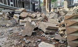 Depremde 39 camimiz hasar gördü