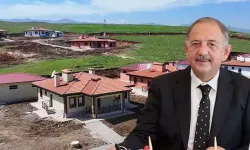 Depremde evleri yıkılan Sezer ailesi yeni evlerine kavuştu