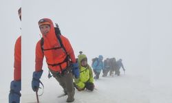 MADOSK Üyeleri Erciyes Dağı'na zorlu tırmanış gerçekleştirdi