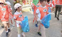 Osmaniye'de gönüllü öğrenciler çevre temizliği yaptı