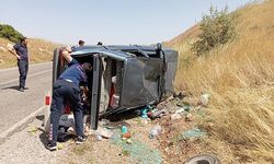 Nurhak’ta otomobil takla attı: 2 yaralı