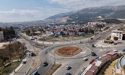 Büyükşehir, Sütçü İmam Kavşağı’ndaki Trafik Sorununu Çözüyor