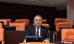 “Kahramanmaraş’ta sporcular parkta antrenman yapıyor, Bakanlık seyrediyor!”