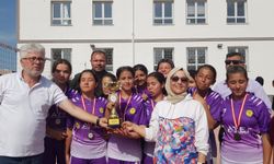 Batı Bölgesi Ortaokullar Kız Voleybol Turnuvası Şampiyonu Belli Oldu