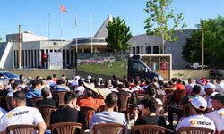 Futbol Coşkusu Dev Ekrana Taştı; İstiklalspor Finalde!