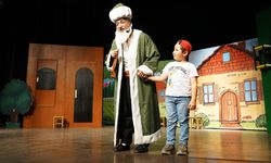 Nasrettin Hoca Çocuklarla Buluştu, Salonda Neşe Dolu Anlar Yaşandı