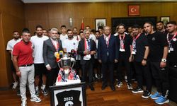 “İstiklalspor’umuzun Şampiyonluğu Şehrimize Hayırlı Olsun”
