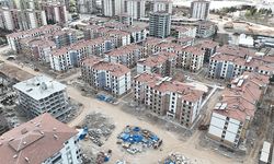Malatya'da deprem konutlarının yapımı sürüyor