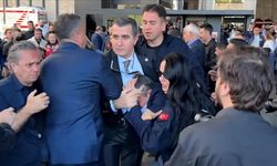 CHP Lideri Özel’e yumruklu saldırı