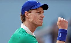 Roland Garros'ta Fırtına Gibi Esen Sinner: Dünya 1 Numarası Hız Kesmiyor!