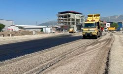 Büyükşehir’den Yeni Sanayi Sitesi’ne Asfalt