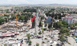 Büyükşehir Türkoğlu’nda Altyapının Ardından Asfalta Başladı