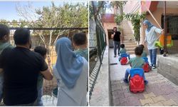 Koruyucu ailesi oldukları üçüzlerle evlerini şenlendirdiler