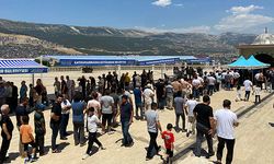 Büyükşehir, 5 bin kişiye aşure ikram etti