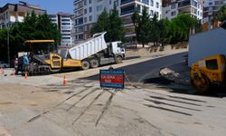 Yirmiikigün Mahallesi’nde takdir toplayan asfalt çalışması