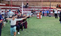 Kahramanmaraş'ta spor okulları düzenlenen törenle açıldı