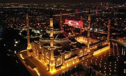 90 bin camide dualar edildi
