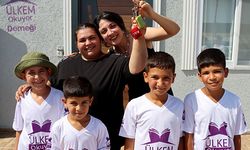 Ülkem Okuyor Derneğince yaptırılan ev, depremzede aileye verildi