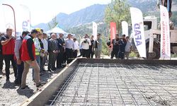 Depremzede Besiciler İçin 86 Ahırın Temeli Atıldı