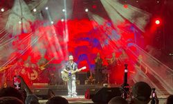 Ağustos Fuarında Buray konser verdi