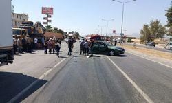 Kamyonete Çarpan Otomobildeki Kişi Yaralandı