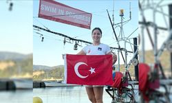 Bengisu Avcı, "Okyanus Yedilisi"ni tamamlamak için suya girdi
