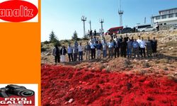 Dünyanın en büyük bayrağı şehit aileleri ve gazilerle tamamlandı