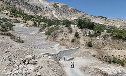 Tut ilçesinde dere yatakları düzenleniyor